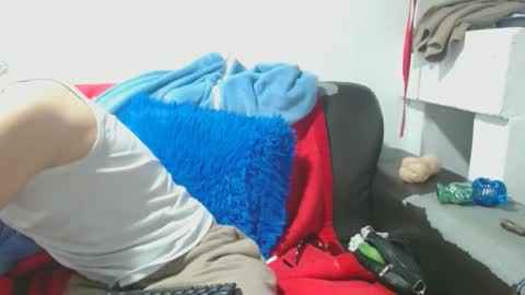 Snapshot of tayler_and_alina chatting on January 27, 2025, 4:33 pm MARCELO MILK online show from January 27, 2025, 4:33 pm