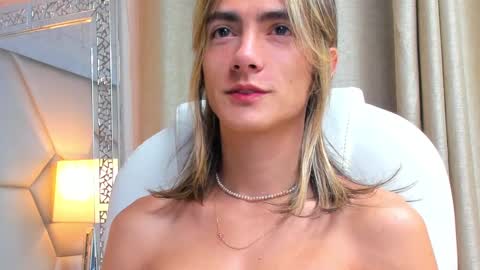 tayler_swift1 online show from January 12, 2025, 12:23 pm