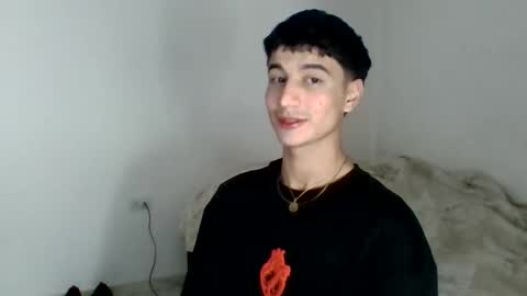 taylor1520 online show from November 12, 2025, 12:22 am