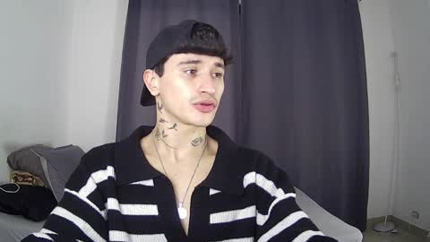 independent model online show from June 2, 2026, 4:58 am