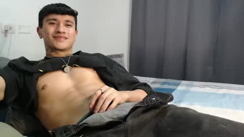 Snapshot of taylor_024 chatting on June 17, 2026, 4:37 am independent model online show from June 17, 2026, 4:37 am