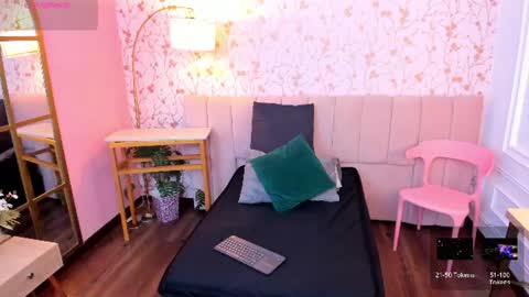 Snapshot of taylor_bennet chatting on June 15, 2026, 12:07 pm Taylor Bennet online show from June 15, 2026, 12:07 pm