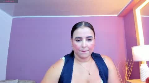 Snapshot of taylor_bennet chatting on June 26, 2026, 8:24 pm Taylor Bennet online show from June 26, 2026, 8:24 pm