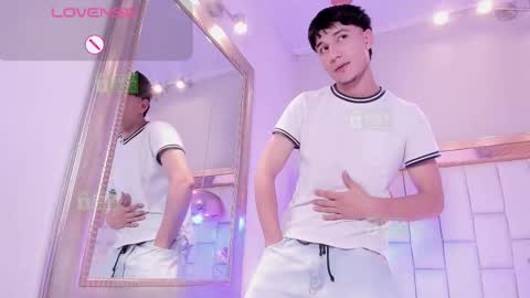 Snapshot of taylor_brooks_ chatting on March 28, 2026, 9:25 pm taylor_brooks_ online show from March 28, 2026, 9:25 pm