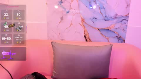 taylor_cupper_ online show from November 19, 2025, 4:12 am