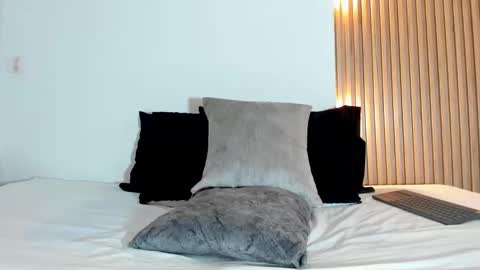 Taylor online show from September 11, 2025, 8:42 pm