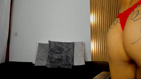 Taylor online show from September 15, 2025, 8:09 pm