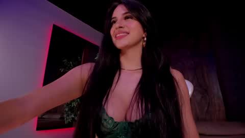 Taylor  Help me to get 100 thumbs up online show from February 15, 2025, 7:06 pm