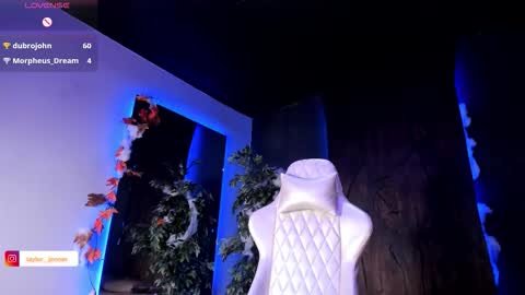 Snapshot of taylor_jonnees chatting on October 14, 2025, 5:03 pm Taylor Help me to get 100 thumbs up online show from October 14, 2025, 5:03 pm