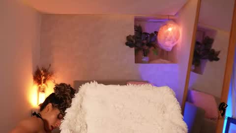 Snapshot of taylormich1 chatting on November 11, 2025, 9:59 pm taylormichell online show from November 11, 2025, 9:59 pm