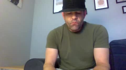Snapshot of taylors2822 chatting on May 12, 2026, 10:56 am taylors2822 online show from May 12, 2026, 10:56 am