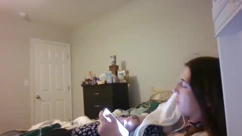 taylorslay online show from April 7, 2026, 12:44 am