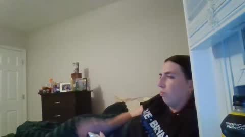 taylorslay online show from May 18, 2026, 12:29 am