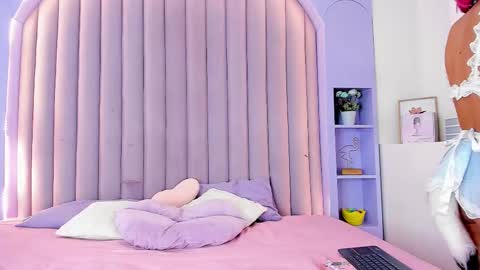 Snapshot of taylorsmitth_ chatting on September 9, 2025, 11:54 am TAYLOR online show from September 9, 2025, 11:54 am