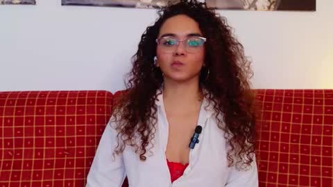 Snapshot of tayloy_tina chatting on February 12, 2026, 1:00 am Tay Tay online show from February 12, 2026, 1:00 am