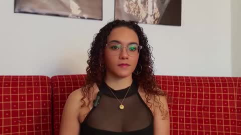 Snapshot of tayloy_tina chatting on February 27, 2026, 10:37 am Tay Tay online show from February 27, 2026, 10:37 am