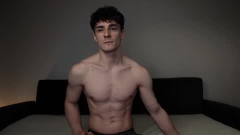 Snapshot of taziro chatting on March 26, 2026, 11:49 am Ean online show from March 26, 2026, 11:49 am