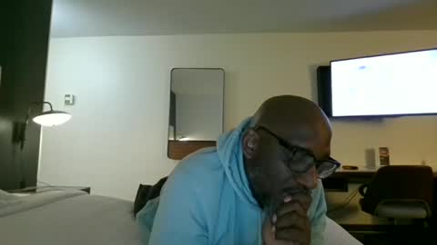 TOUCH online show from December 5, 2025, 6:33 am