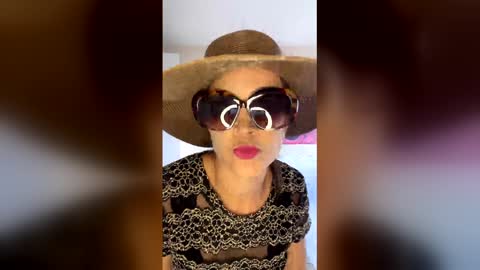 Snapshot of tchutchuca2026 chatting on April 13, 2026, 4:45 pm tchutchuca2026 online show from April 13, 2026, 4:45 pm