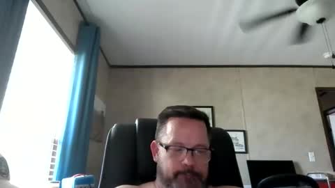 tdhawk87 online show from April 27, 2026, 9:35 pm