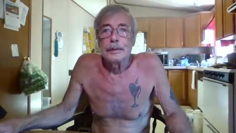 Snapshot of teak4u chatting on October 17, 2025, 5:48 pm Teak online show from October 17, 2025, 5:48 pm