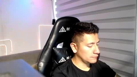 DYNAMITE DUO69 online show from May 26, 2026, 1:18 pm