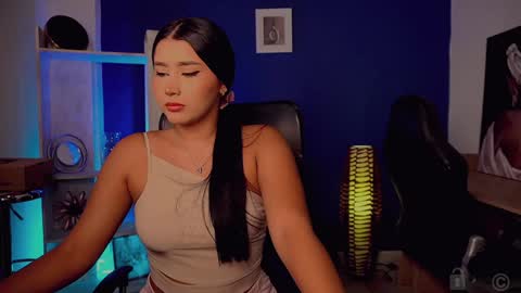 Loren Soler    Sophie Soler 19 years online show from January 16, 2025, 9:30 pm