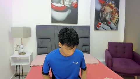 Snapshot of team_twinks chatting on October 28, 2025, 2:42 pm Team Twinks online show from October 28, 2025, 2:42 pm