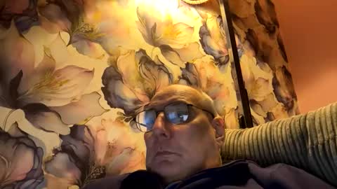 Snapshot of tebb61 chatting on September 16, 2025, 6:42 pm Mark online show from September 16, 2025, 6:42 pm