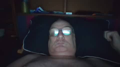 Snapshot of tebb61 chatting on November 10, 2025, 8:24 am Mark online show from November 10, 2025, 8:24 am