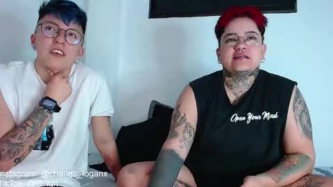 Charlee He online show from September 11, 2025, 5:07 am