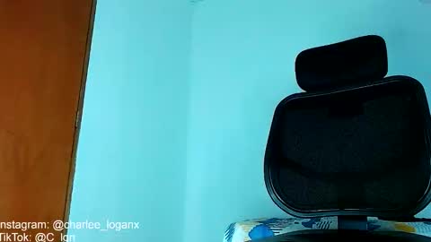 Charlee He online show from October 2, 2025, 11:06 am