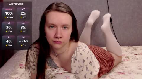 Nickie online show from December 4, 2025, 3:32 pm