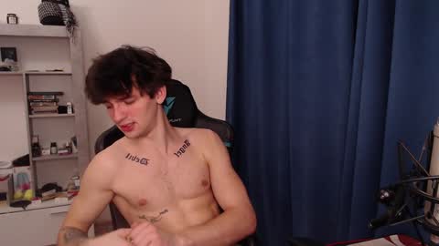 Snapshot of teddy_mode chatting on December 30, 2024, 11:28 pm Teddy online show from December 30, 2024, 11:28 pm