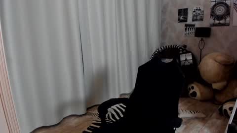 Snapshot of teddy_mode chatting on January 15, 2025, 1:34 am Teddy online show from January 15, 2025, 1:34 am