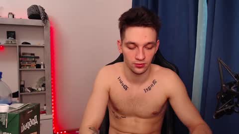 Snapshot of teddy_mode chatting on February 1, 2025, 10:05 am Teddy online show from February 1, 2025, 10:05 am