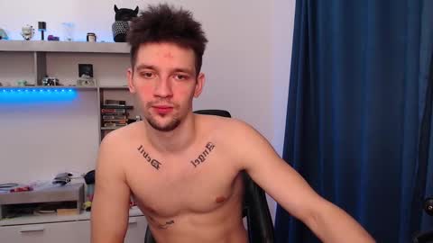 Snapshot of teddy_mode chatting on February 11, 2025, 5:37 am Teddy online show from February 11, 2025, 5:37 am