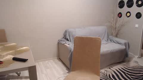 Snapshot of teddy_mode chatting on October 5, 2025, 7:23 pm Teddy online show from October 5, 2025, 7:23 pm