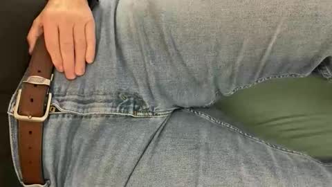 Teddy Bare online show from April 12, 2026, 3:11 am