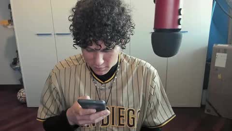 Snapshot of tedhmicro25 chatting on February 20, 2025, 3:30 pm tedhmicro25 online show from February 20, 2025, 3:30 pm