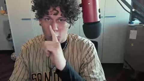 Snapshot of tedhmicro25 chatting on March 4, 2025, 4:20 pm tedhmicro25 online show from March 4, 2025, 4:20 pm