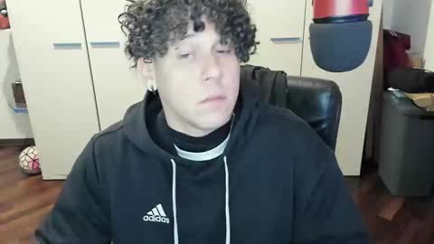 Snapshot of tedhmicro25 chatting on November 28, 2025, 7:16 pm tedhmicro25 online show from November 28, 2025, 7:16 pm