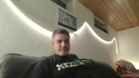 Snapshot of teeforyou chatting on December 10, 2024, 2:16 am Peter online show from December 10, 2024, 2:16 am