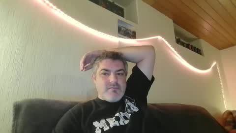 Snapshot of teeforyou chatting on January 28, 2025, 6:49 pm Peter online show from January 28, 2025, 6:49 pm