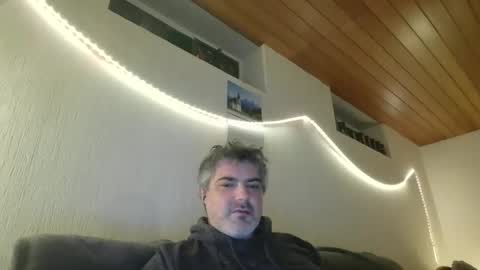 Snapshot of teeforyou chatting on March 8, 2025, 8:25 pm Peter online show from March 8, 2025, 8:25 pm