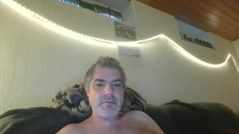 Snapshot of teeforyou chatting on October 23, 2025, 3:44 pm Peter online show from October 23, 2025, 3:44 pm