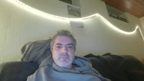 Snapshot of teeforyou chatting on October 24, 2025, 3:47 am Peter online show from October 24, 2025, 3:47 am