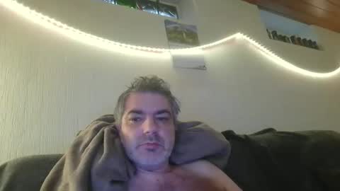 Snapshot of teeforyou chatting on October 24, 2025, 3:52 pm Peter online show from October 24, 2025, 3:52 pm