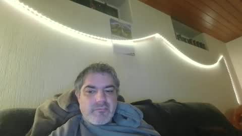 Snapshot of teeforyou chatting on October 25, 2025, 3:58 am Peter online show from October 25, 2025, 3:58 am