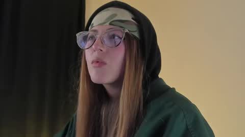 Snapshot of tekila__ chatting on March 9, 2025, 12:10 am tekila__ online show from March 9, 2025, 12:10 am